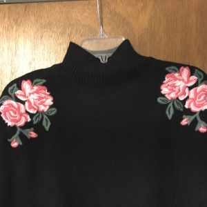 Embroiled flower crop sweater. Size L